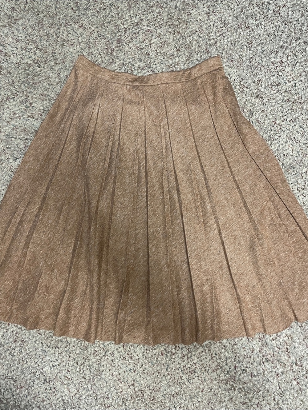 Vintage 70s Pleated A-Line Knit Skirt in Camel- excellent condition